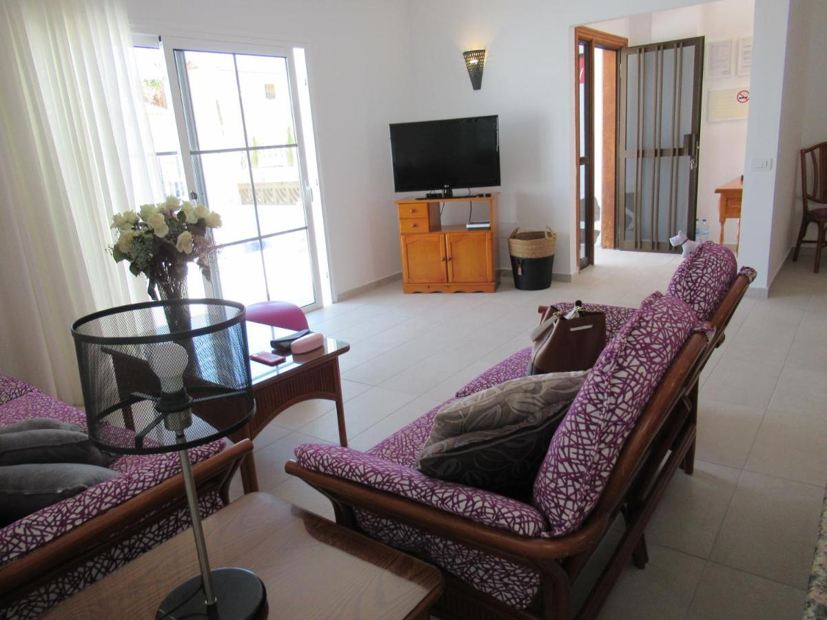 Las Rosas By Rentmedano Stunning Luxury Chocolate Box Villa With Private Heated Pool & Wifi El Medano  Exterior photo